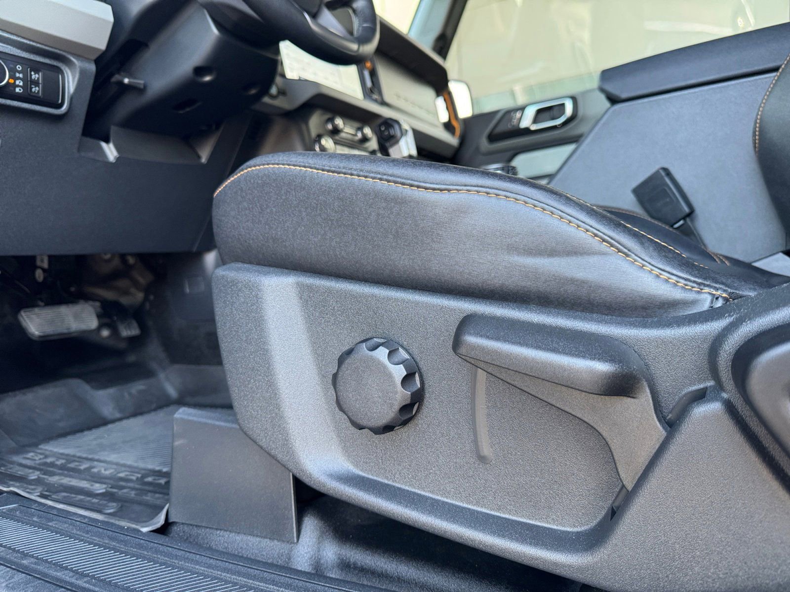 Certified 2023 Ford Bronco Badlands image 21