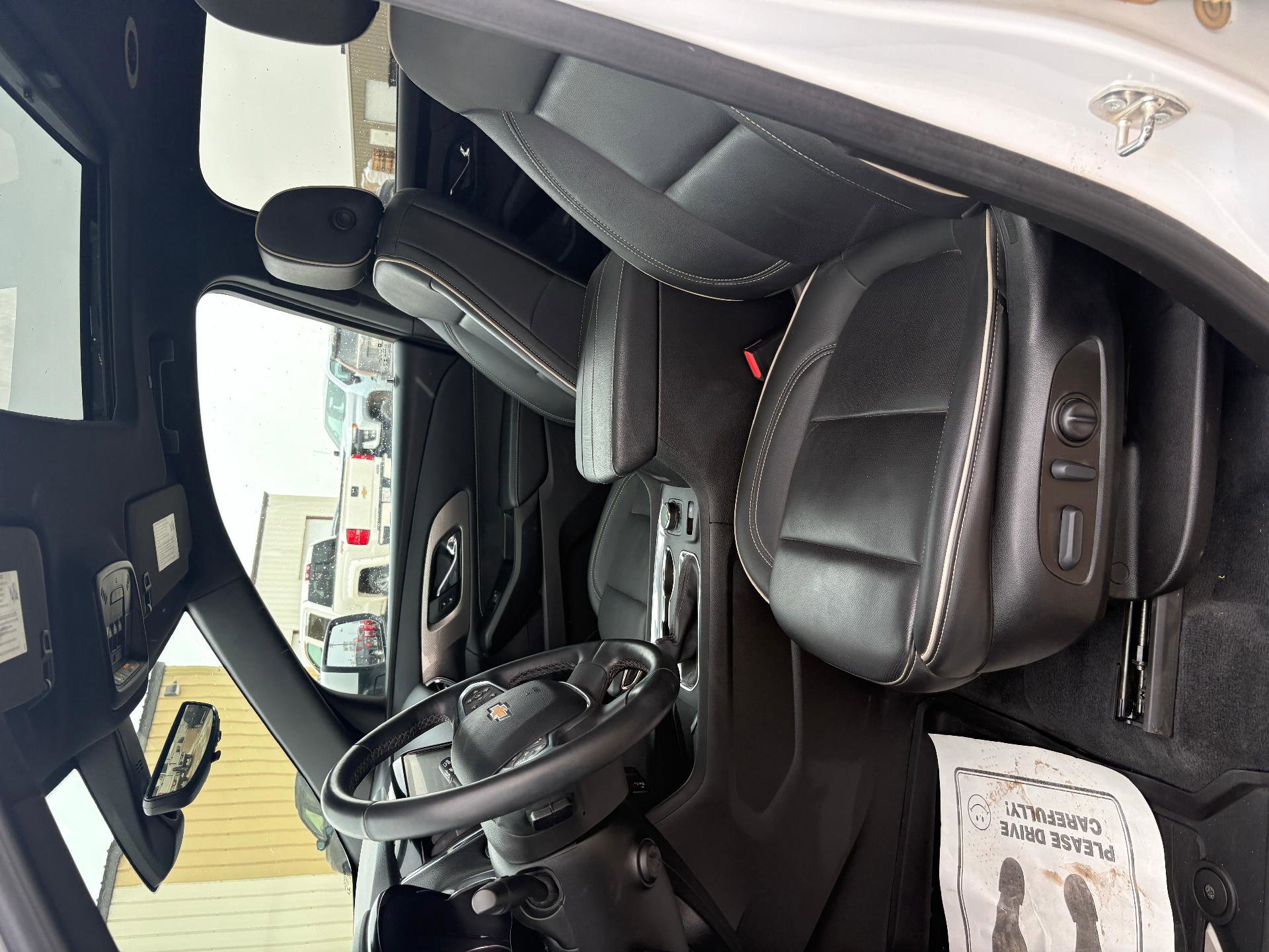 Used 2023 Chevrolet Traverse Premier w/ LPO, Floor Liner Package image 10