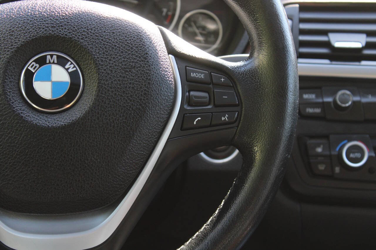 Used 2014 BMW 328i xDrive Sedan AWD/4WD image 38