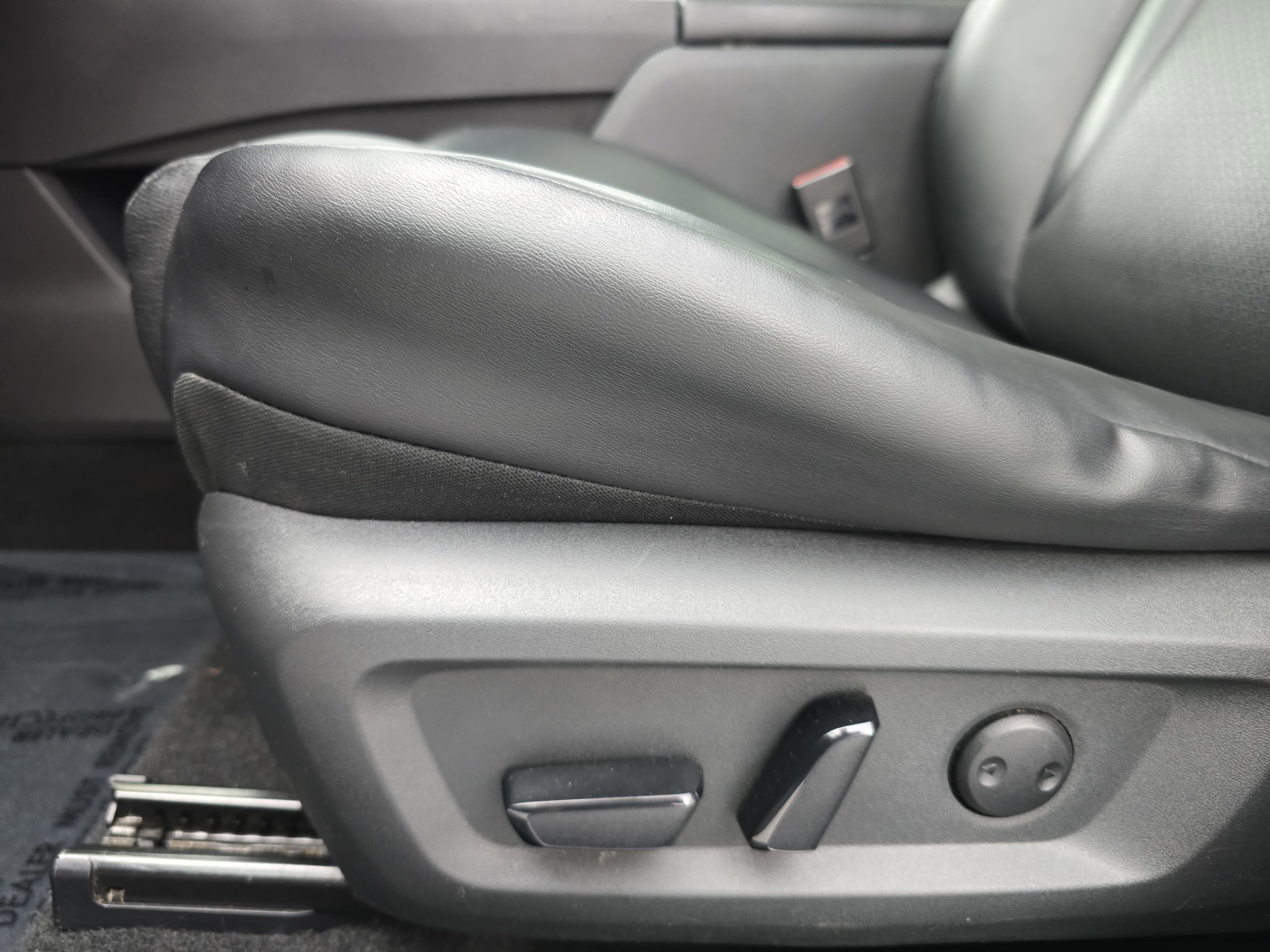 Used 2021 Nissan Rogue SV w/ Premium Package FWD image 28