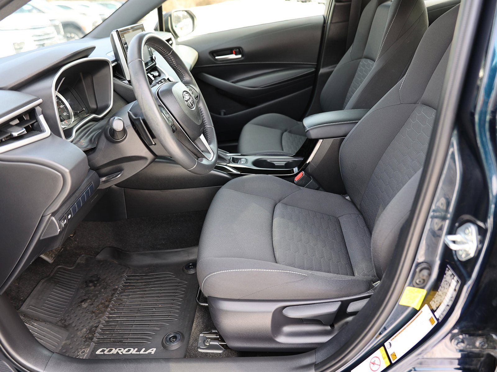 Used 2020 Toyota Corolla SE w/ SE Preferred Package image 16