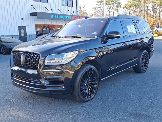 Used 2019 Lincoln Navigator Reserve image 3