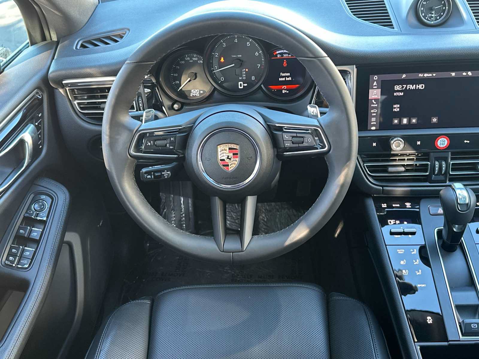 Certified 2025 Porsche Macan AWD/4WD image 15