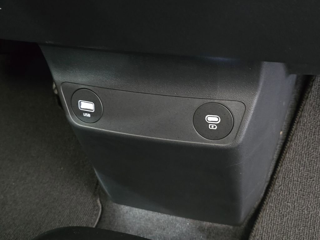 Used 2024 Kia EV6 Light image 30