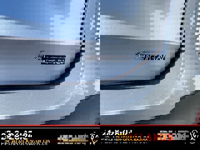 New 2025 Volkswagen Tiguan SE image 17