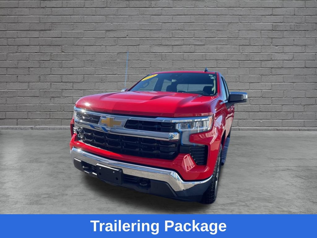 Used 2025 Chevrolet Silverado 1500 LT AWD/4WD image 4