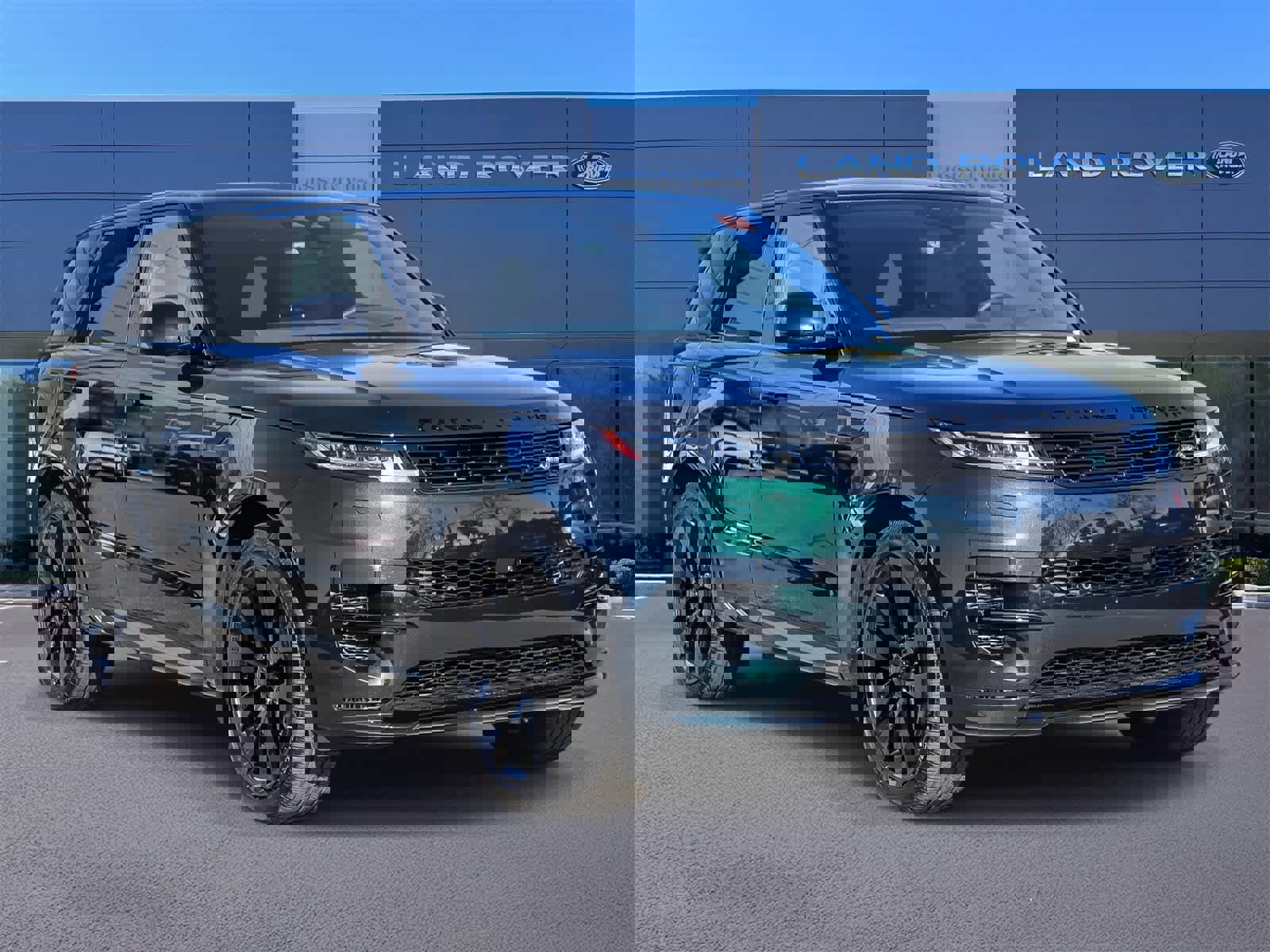 New 2026 Land Rover Range Rover Sport Dynamic SE image 3
