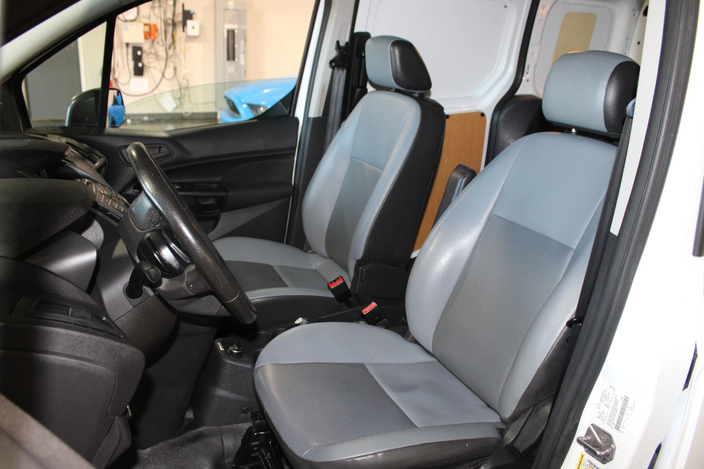 Used 2017 Ford Transit Connect XL image 22