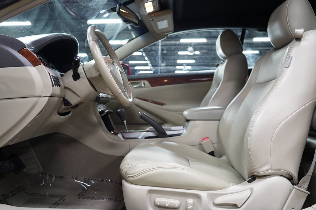 Used 2006 Toyota Solara SE FWD image 10