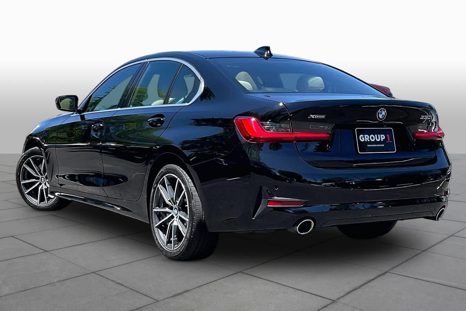Used 2021 BMW 330i xDrive Sedan w/ Convenience Package AWD/4WD image 11