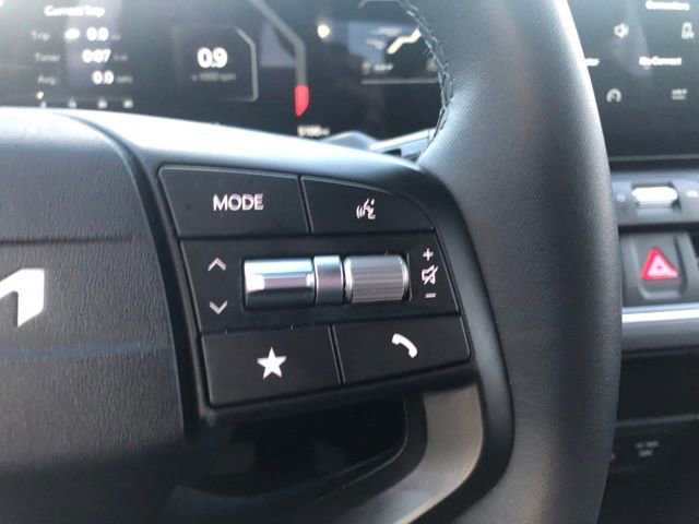 Used 2025 Kia K4 EX image 44