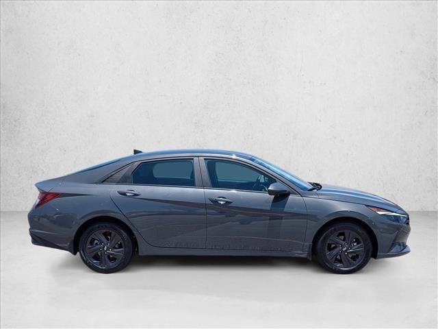 Used 2023 Hyundai Elantra SEL FWD image 4