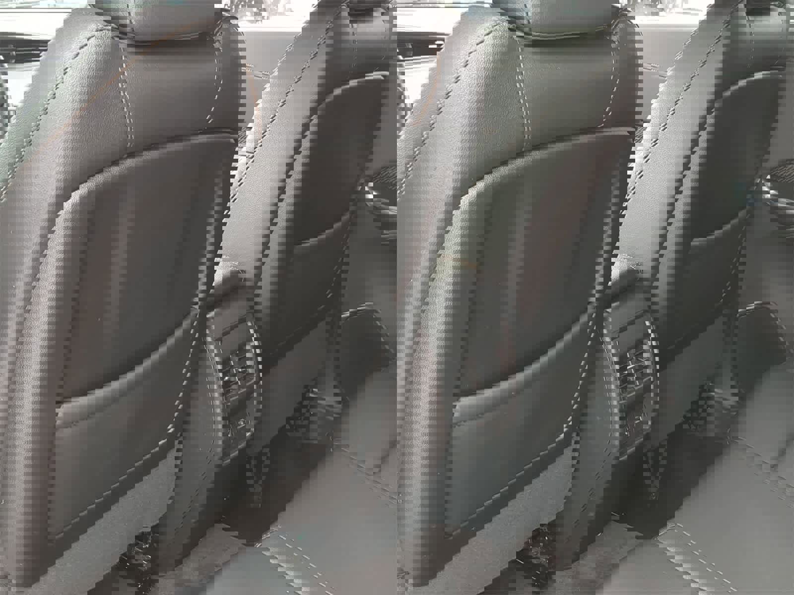 Used 2023 Cadillac XT4 Sport w/ Cold Weather Package image 25