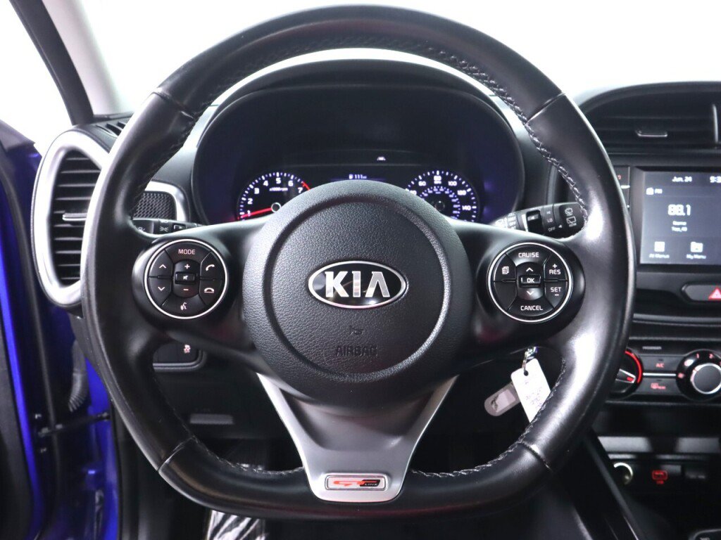 Used 2020 Kia Soul GT-Line FWD image 11