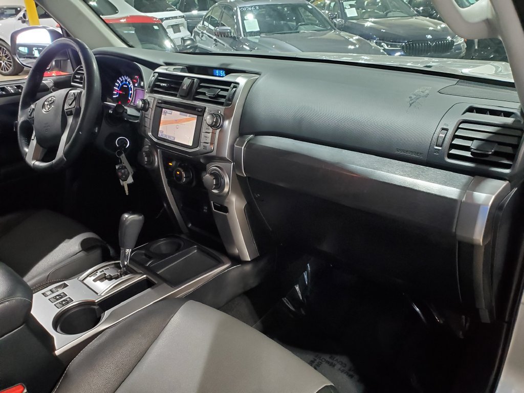 Used 2019 Toyota 4Runner SR5 Premium RWD image 14
