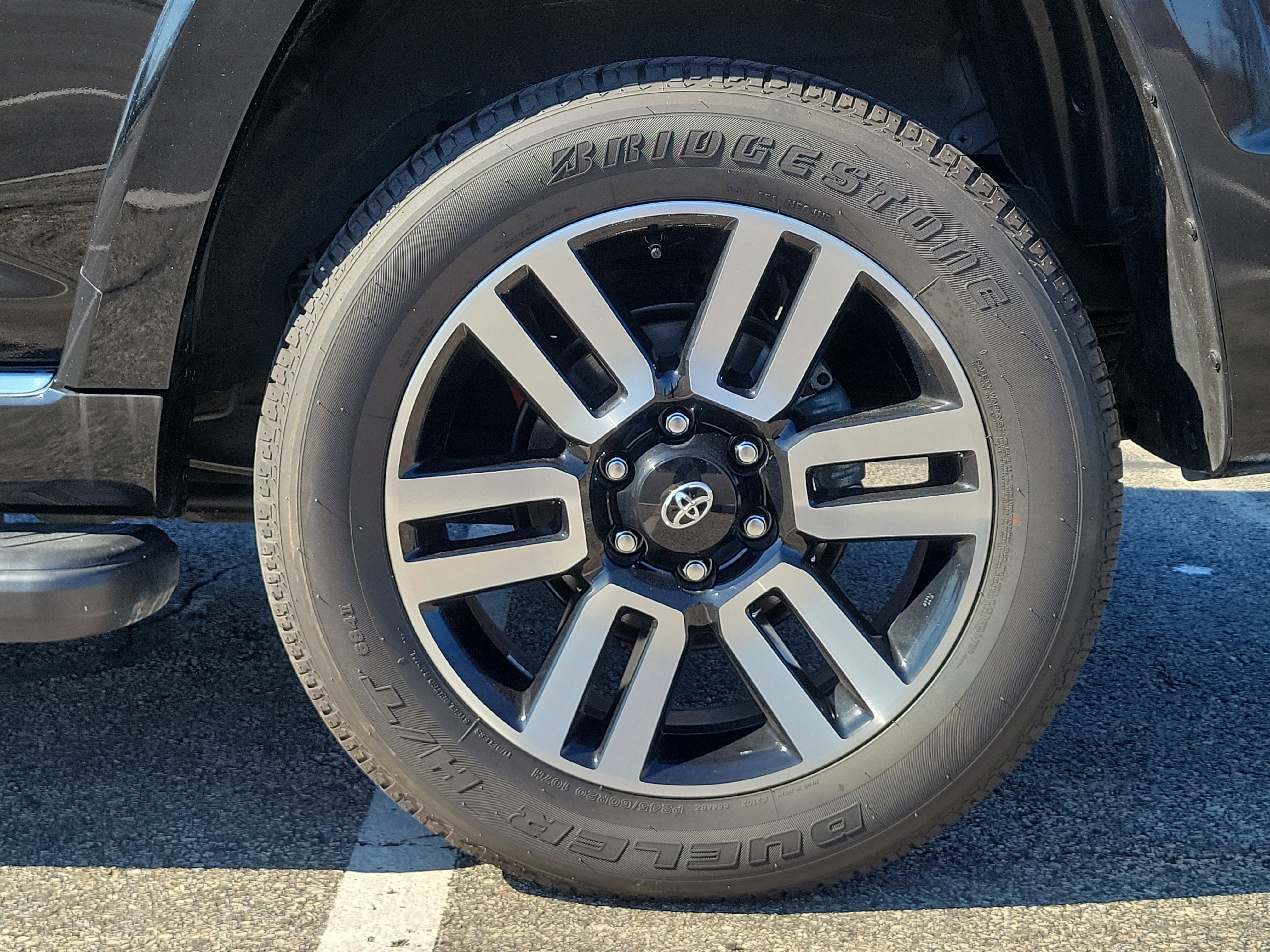 Used 2024 Toyota 4Runner Limited image 5