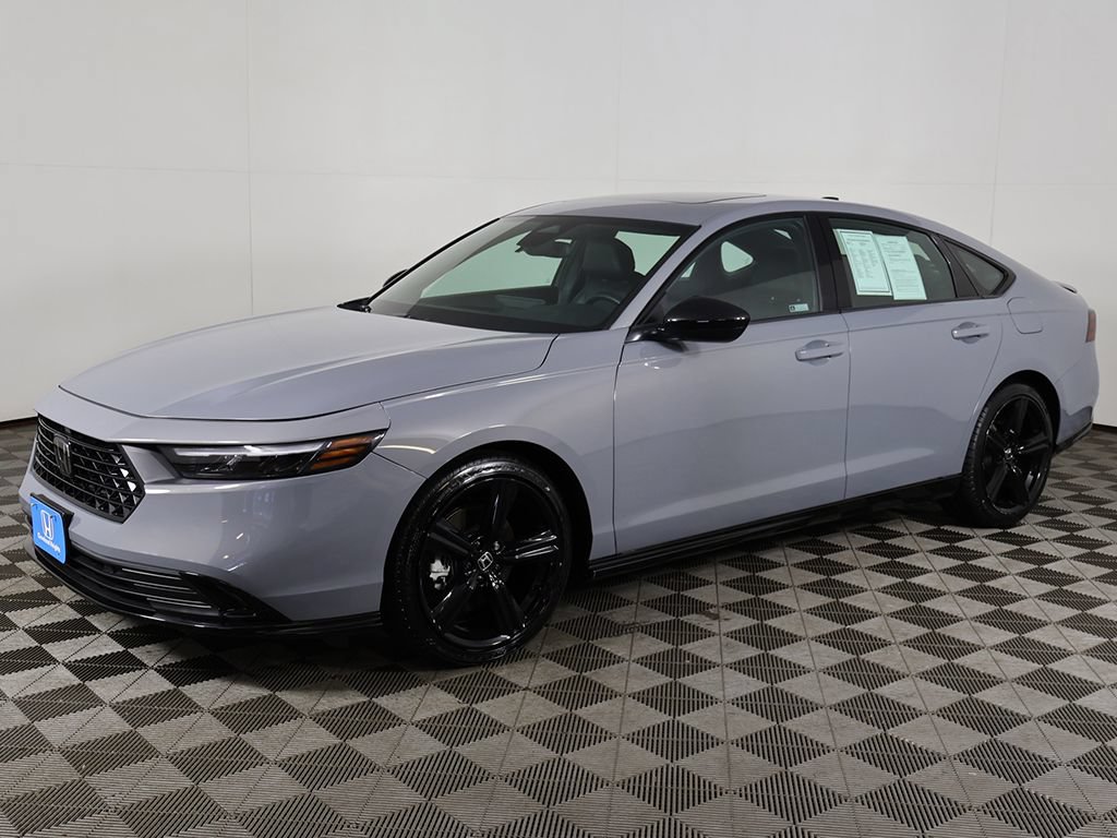 Used 2023 Honda Accord Sport image 8
