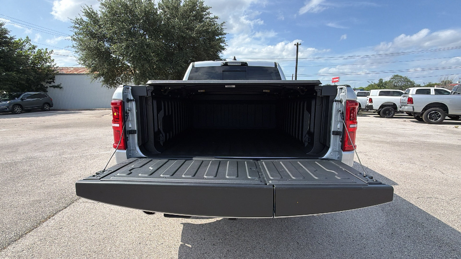 New 2026 RAM 1500 Tungsten w/ Towing Technology Group AWD/4WD image 22
