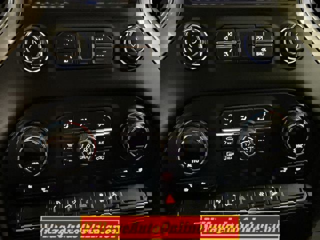 Used 2020 Chevrolet Silverado 1500 RST image 25