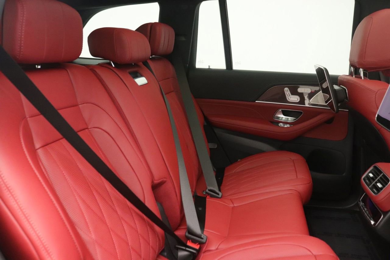 New 2026 Mercedes-Benz GLS 63 AMG 4MATIC image 10