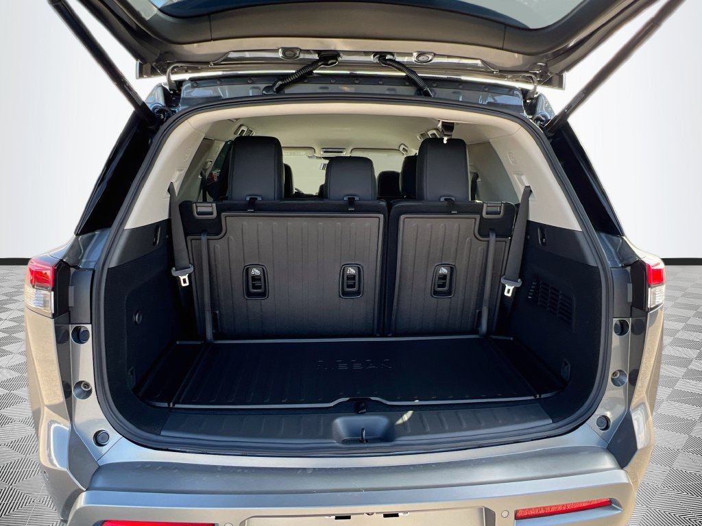 New 2026 Nissan Pathfinder SL FWD image 25