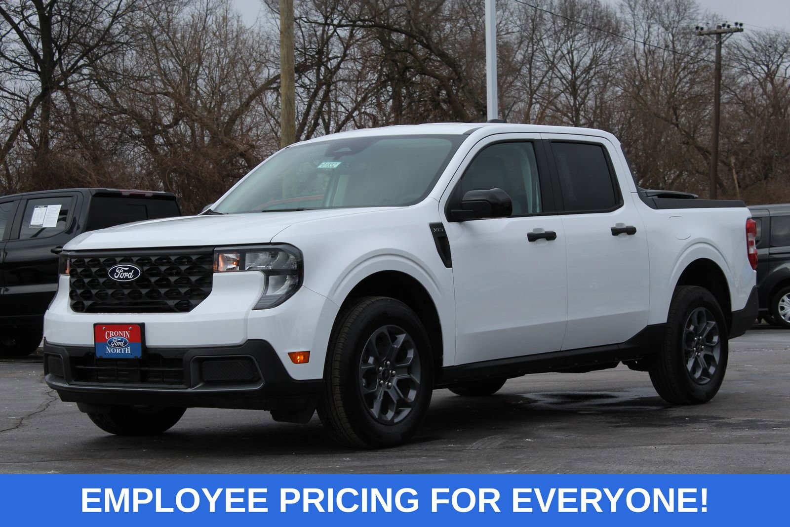 New 2025 Ford Maverick XLT w/ XLT Luxury Package FWD image 3