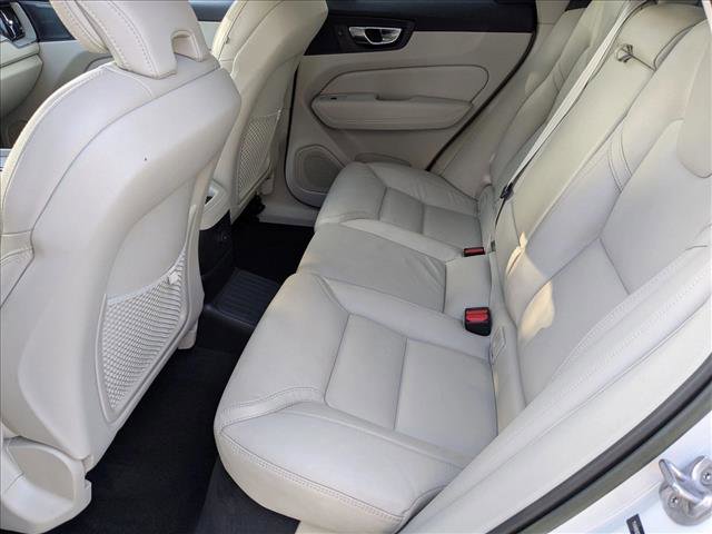 Used 2023 Volvo XC60 T8 Ultimate w/ Protection Package Premier image 19