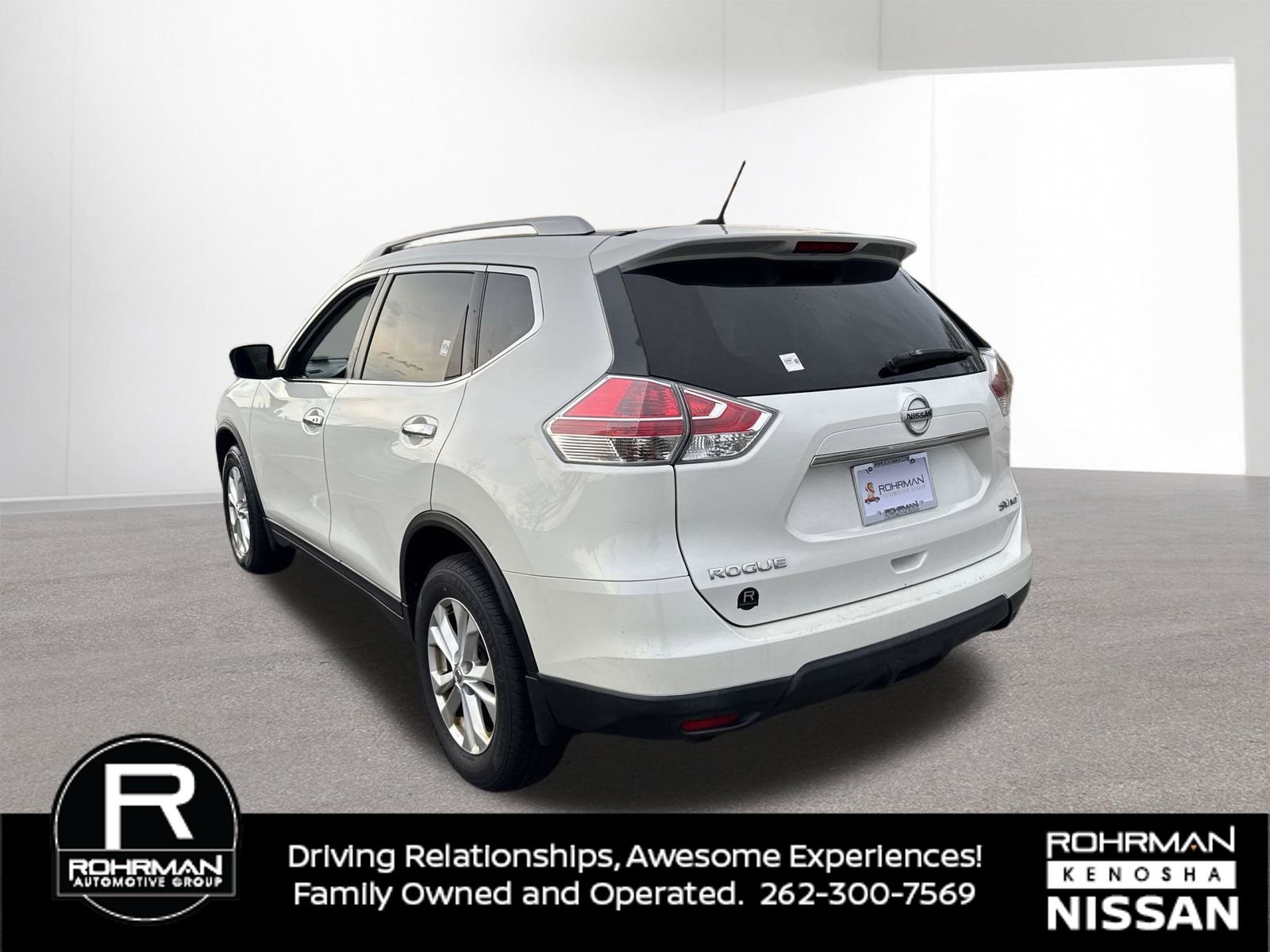 Used 2016 Nissan Rogue SV image 5
