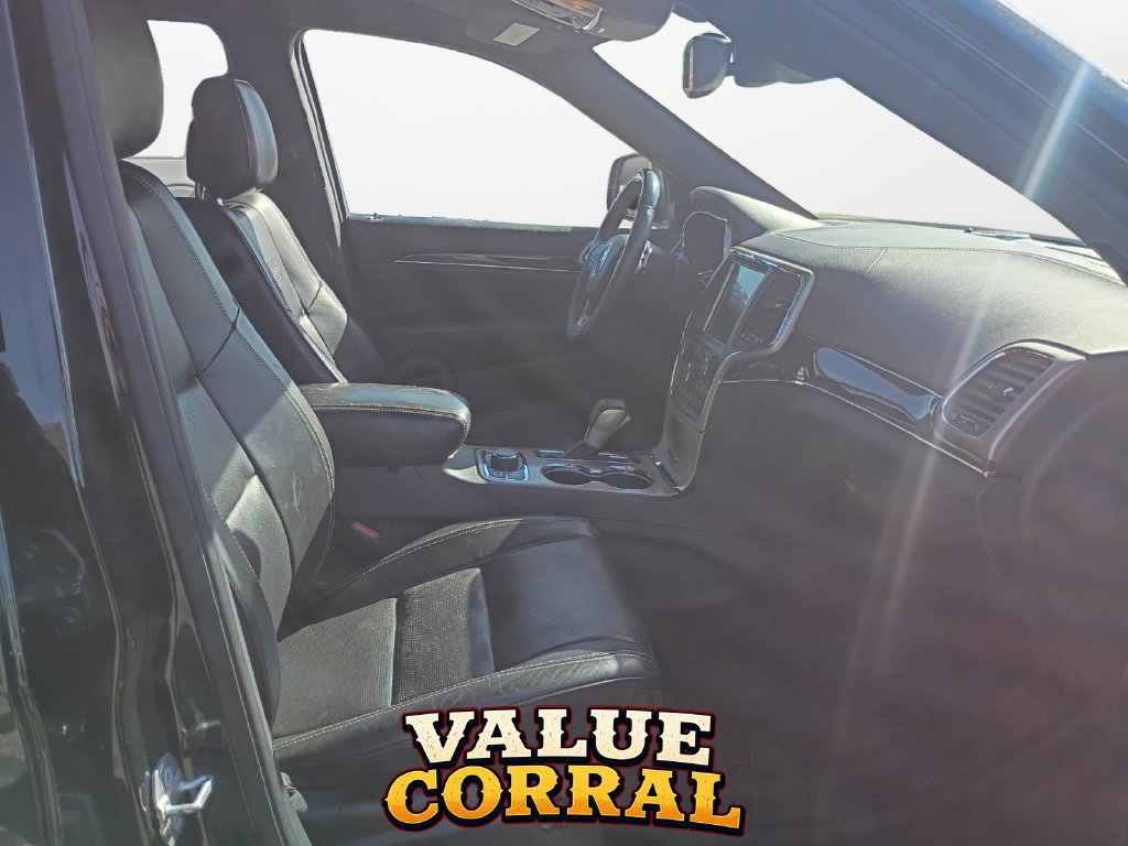 Used 2016 Jeep Grand Cherokee Overland w/ Advanced Technology Group AWD/4WD image 15