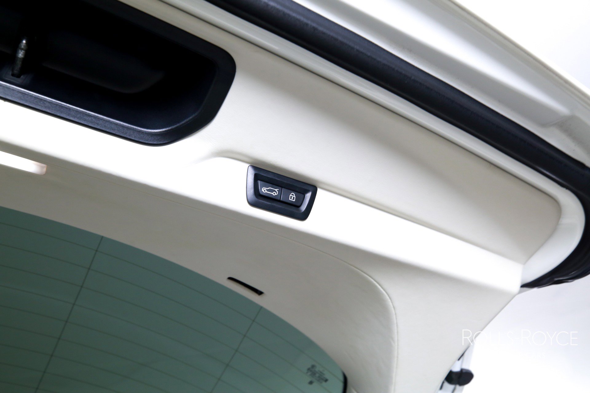 Used 2020 Rolls-Royce Cullinan image 26