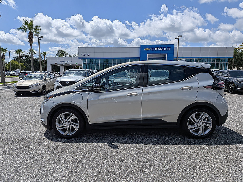 Certified 2023 Chevrolet Bolt LT w/ Driver Confidence Package FWD image 32