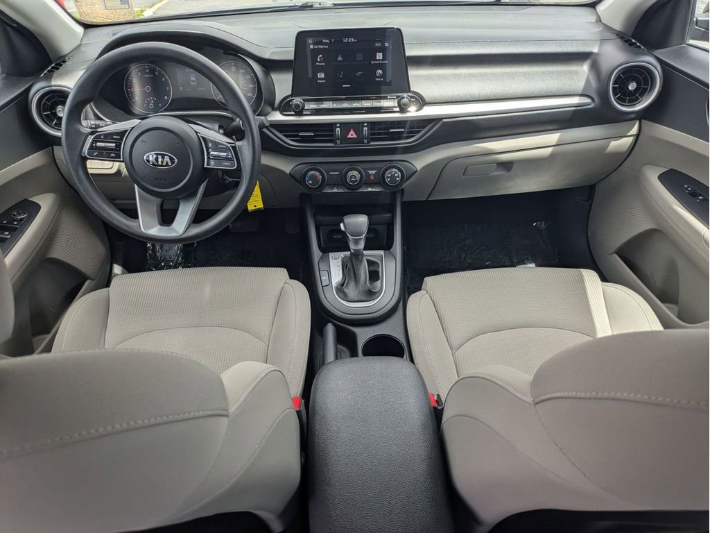 Used 2020 Kia Forte LXS FWD image 31