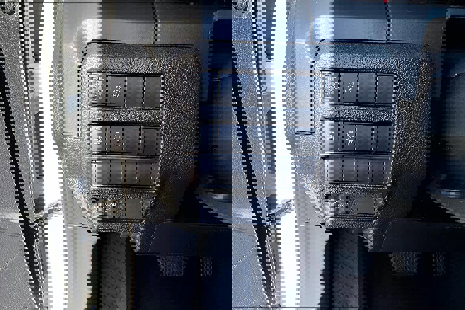 Used 2024 Toyota Tacoma SR image 30