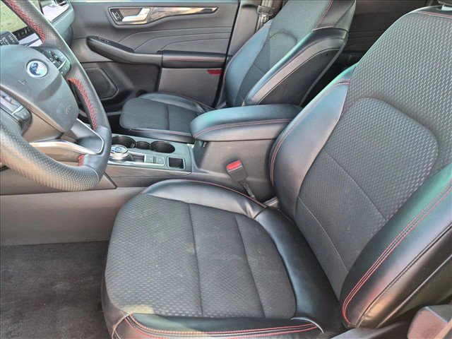 Certified 2023 Ford Escape ST-Line w/ Tech Pack #1 FWD image 16