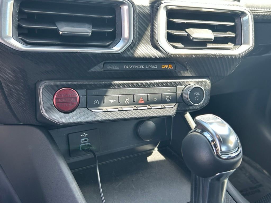 Used 2025 Ford Mustang Premium image 23