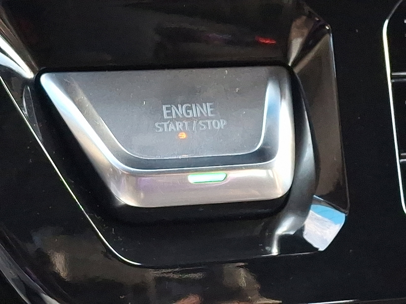 Used 2025 GMC Sierra 1500 AT4 image 28