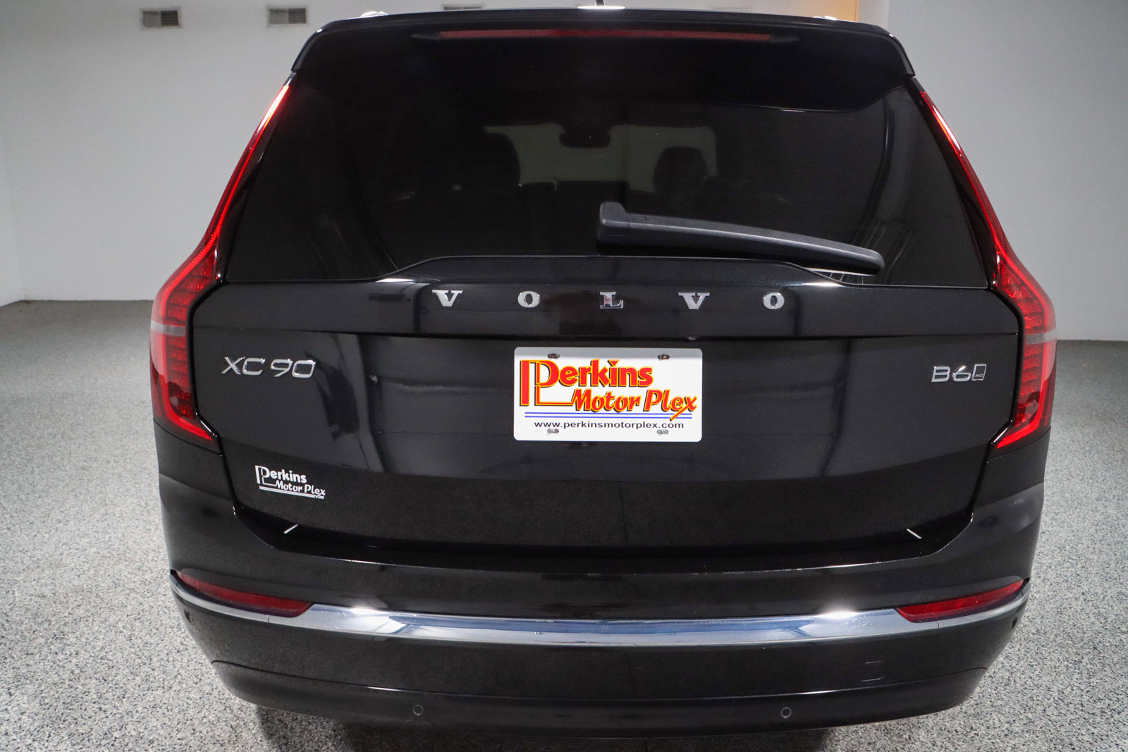Used 2025 Volvo XC90 B6 Plus AWD/4WD image 8