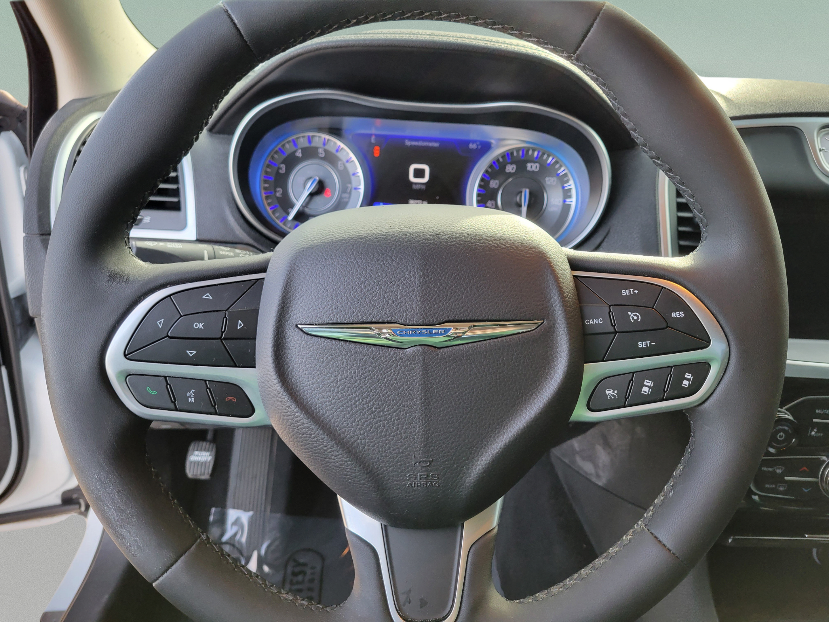 Used 2023 Chrysler 300 Touring L w/ Popular Equipment Group RWD image 19