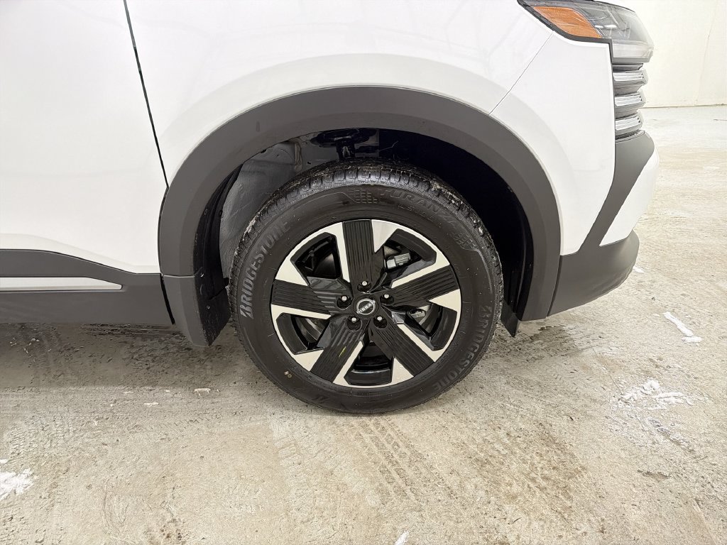 Certified 2026 Nissan Kicks SV w/ Cold Weather Package AWD/4WD image 15