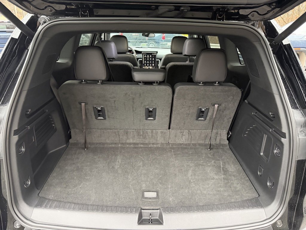 Certified 2024 GMC Acadia Elevation image 36