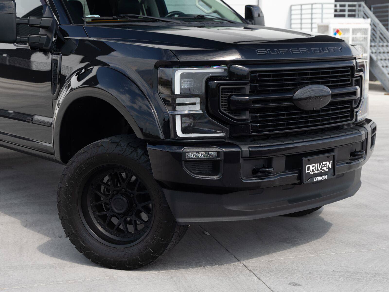 Used 2020 Ford F350 Limited AWD/4WD image 3