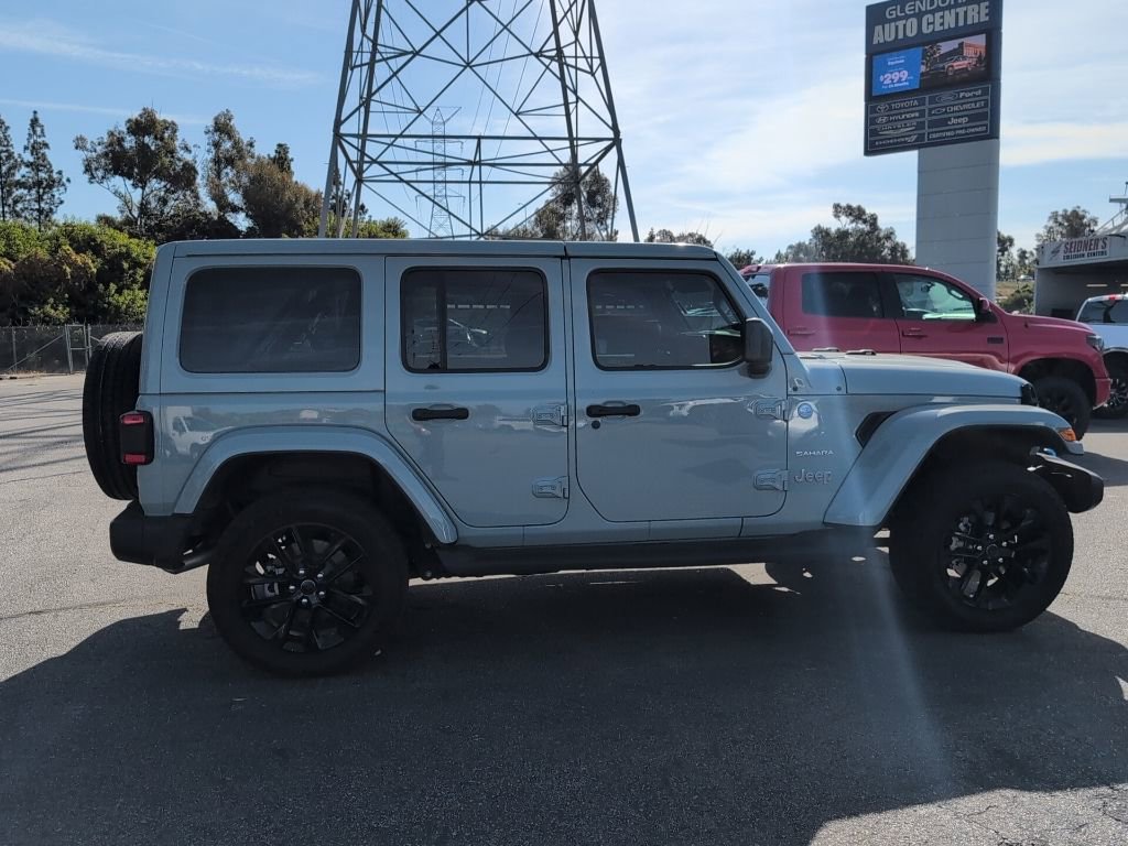 Used 2024 Jeep Wrangler Unlimited Sahara w/ Safety Group image 6