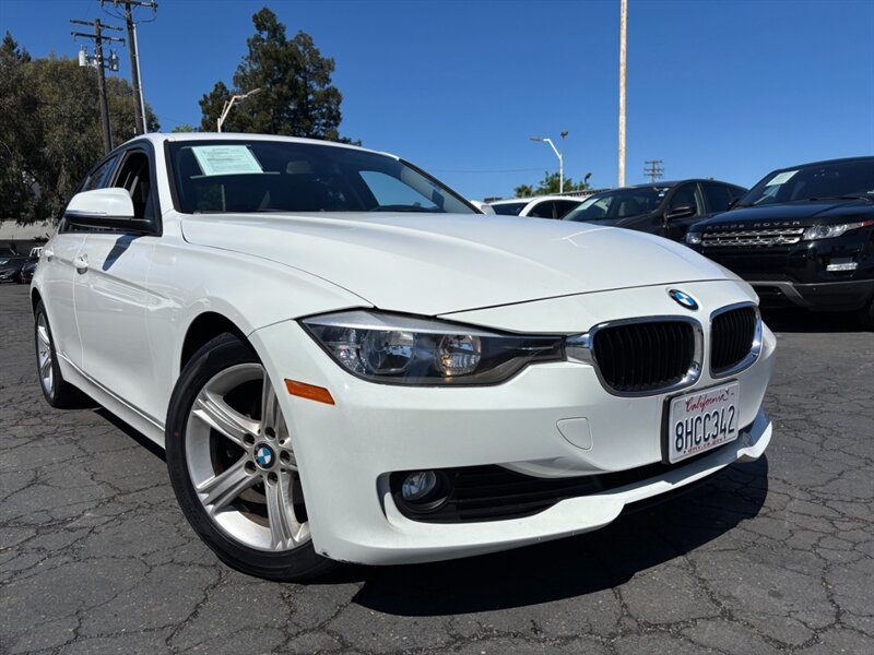 Used 2014 BMW 320i Sedan RWD image 1