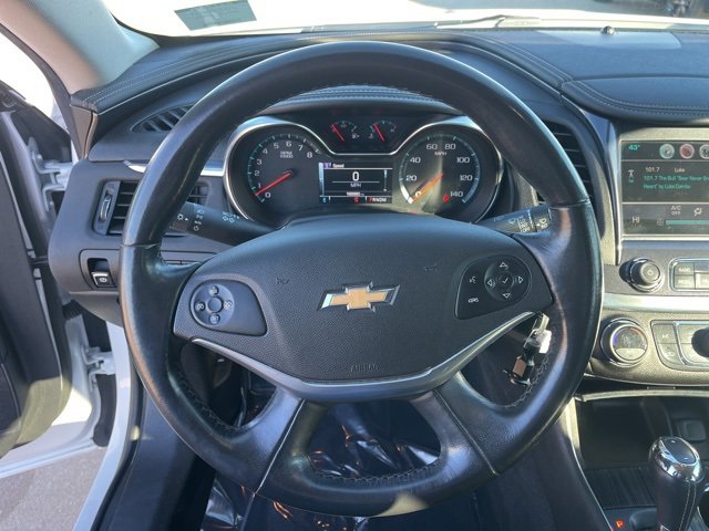 Used 2016 Chevrolet Impala LT w/ Convenience Package image 17