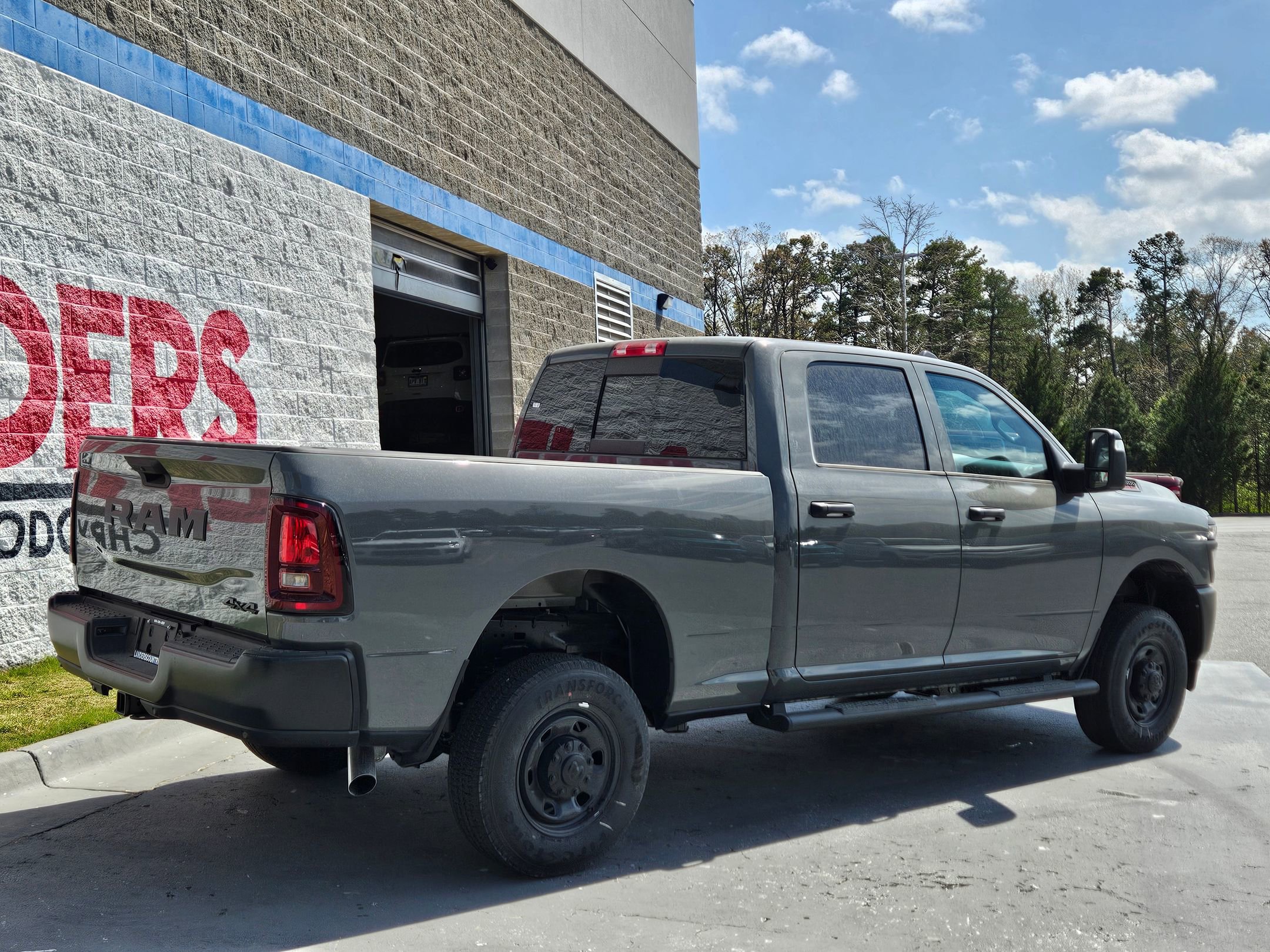 New 2026 RAM 2500 Tradesman AWD/4WD image 7