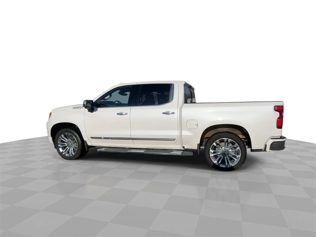 Certified 2023 Chevrolet Silverado 1500 High Country w/ Technology Package image 5
