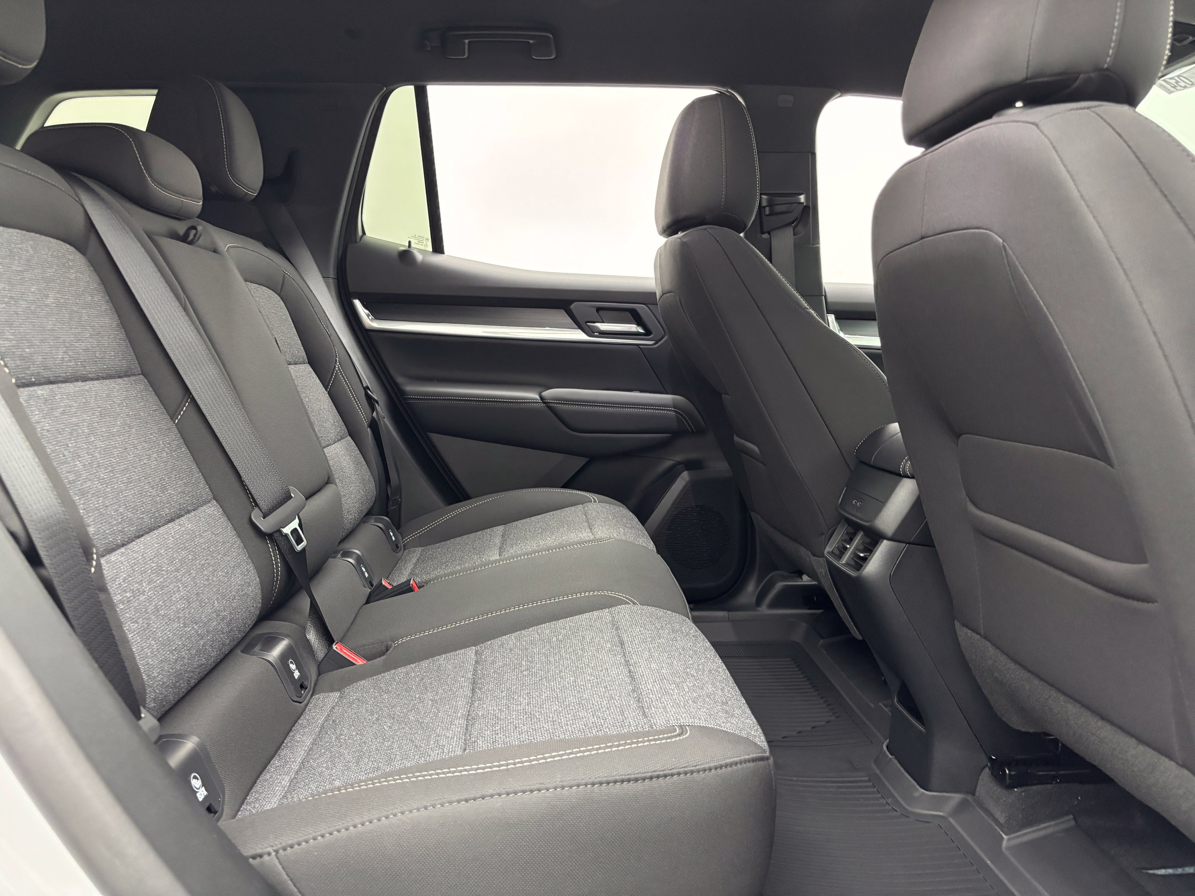 New 2027 GMC Terrain Elevation FWD image 32