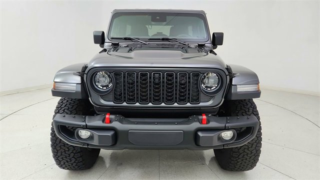 Used 2025 Jeep Wrangler Unlimited Rubicon image 2