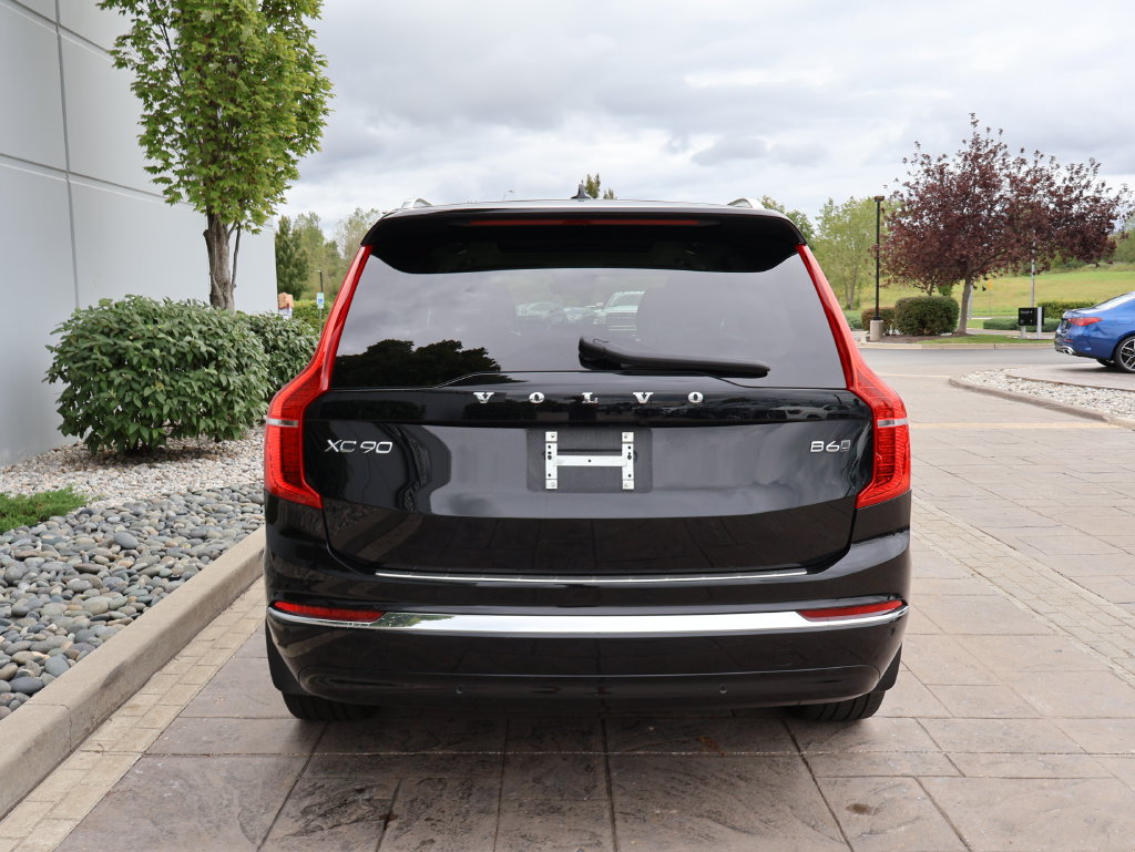 Used 2025 Volvo XC90 B6 Ultra w/ Protection Package Premier AWD/4WD image 7
