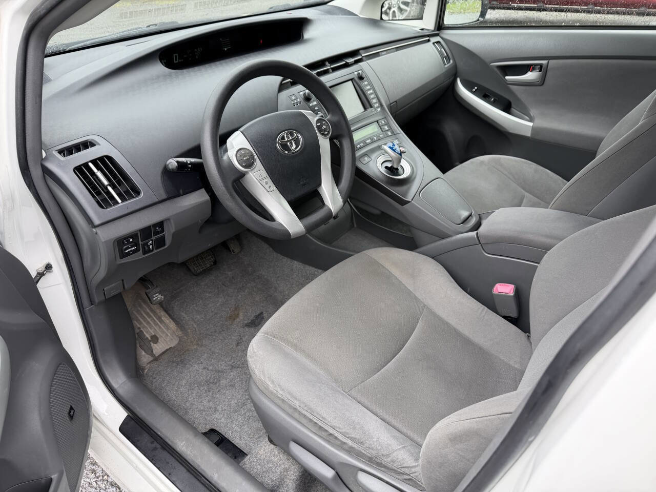 Used 2011 Toyota Prius Three w/ Solar Roof Pkg FWD image 9